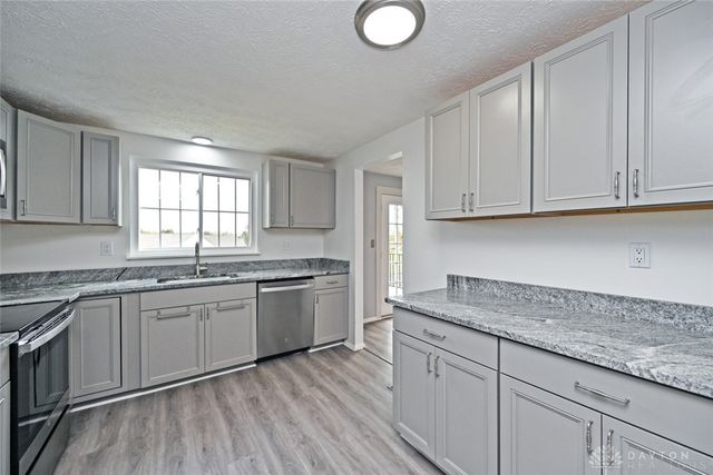 1350 Vista Ridge Drive, Miamisburg, OH 45342