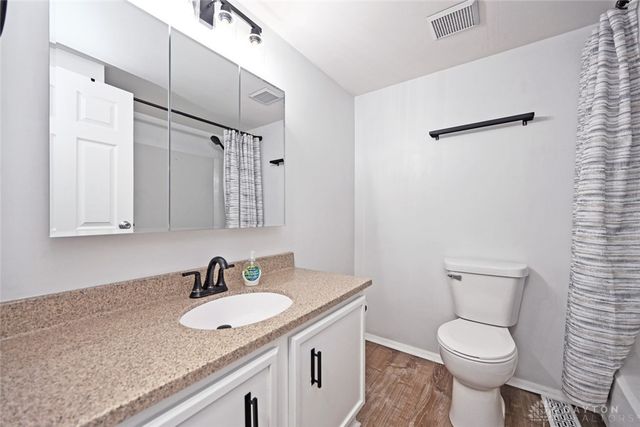 1350 Vista Ridge Drive, Miamisburg, OH 45342