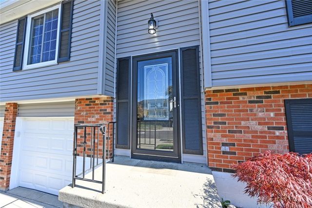 1350 Vista Ridge Drive, Miamisburg, OH 45342