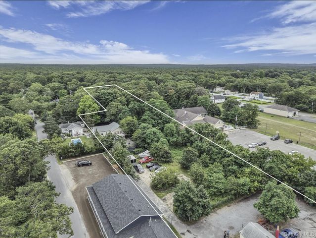 669 Flanders Road, Flanders, NY 11901