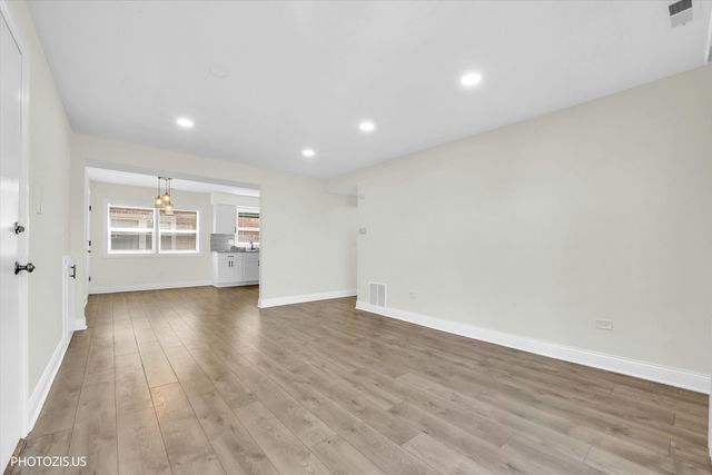 3460 N Harlem Avenue 1B, Chicago, IL 60634