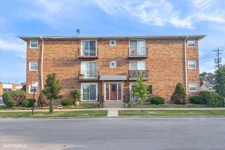 3460 N Harlem Avenue 1B, Chicago, IL 60634