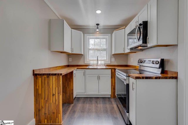 26 Broad Vista Boulevard, Taylors, SC 29687