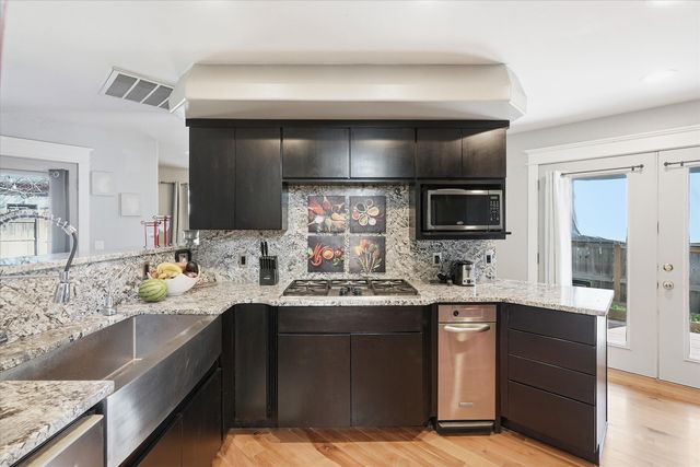 2358 Asher Drive, Medford, OR 97504