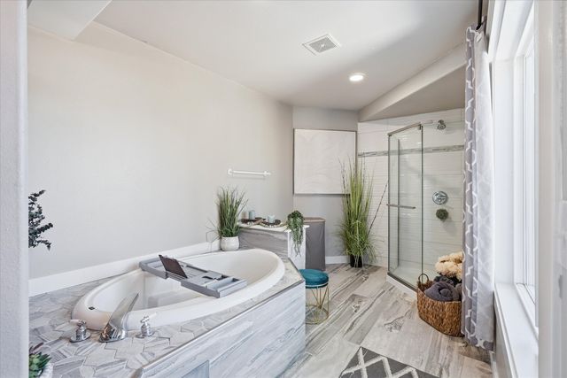 2358 Asher Drive, Medford, OR 97504