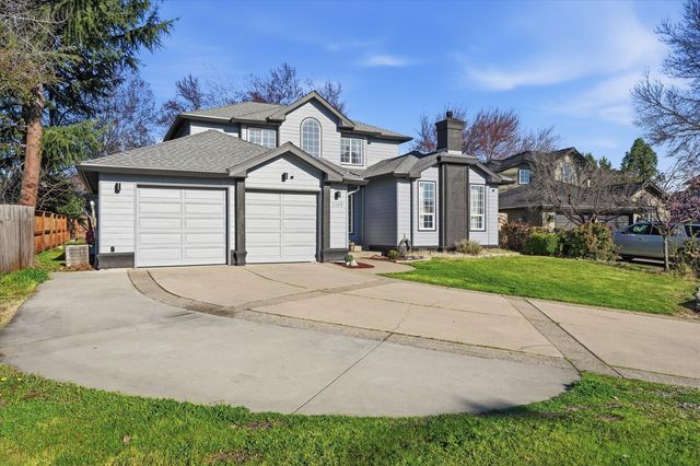 2358 Asher Drive, Medford, OR 97504