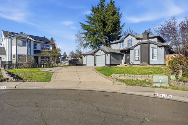 2358 Asher Drive, Medford, OR 97504