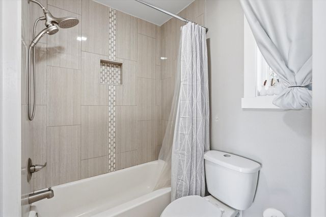 2358 Asher Drive, Medford, OR 97504