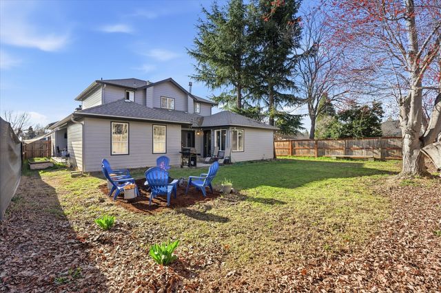 2358 Asher Drive, Medford, OR 97504