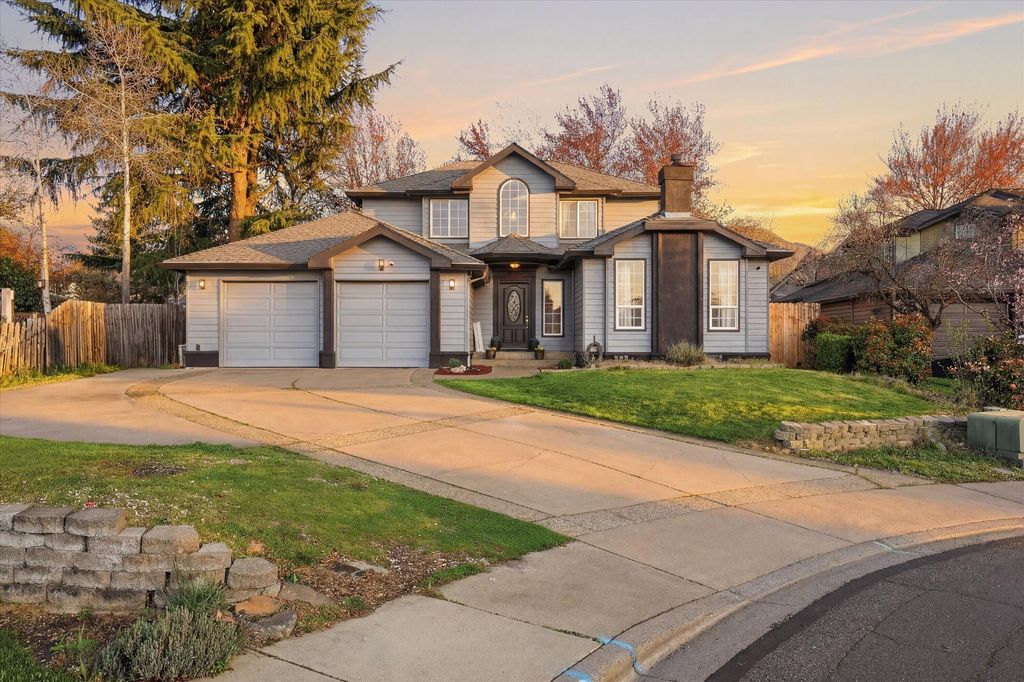 2358 Asher Drive, Medford, OR 97504