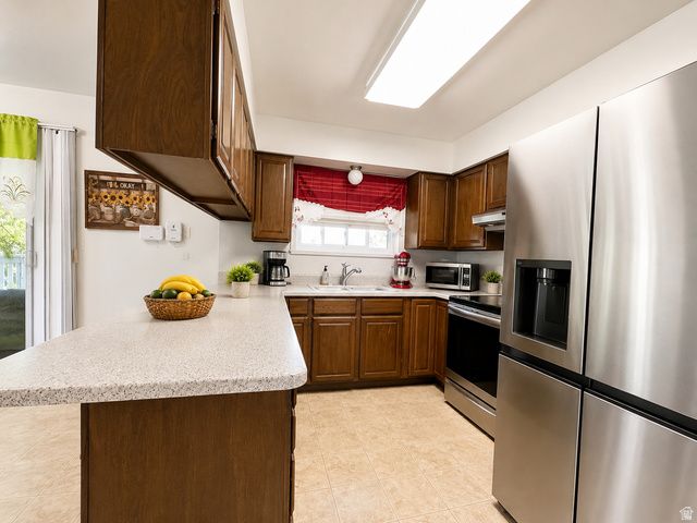 3931 W STILLWATER PL, West Valley City, UT 84120