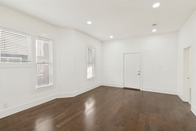 629 Melba Street, Dallas, TX 75208