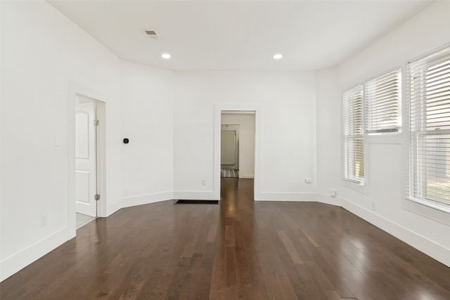 629 Melba Street, Dallas, TX 75208