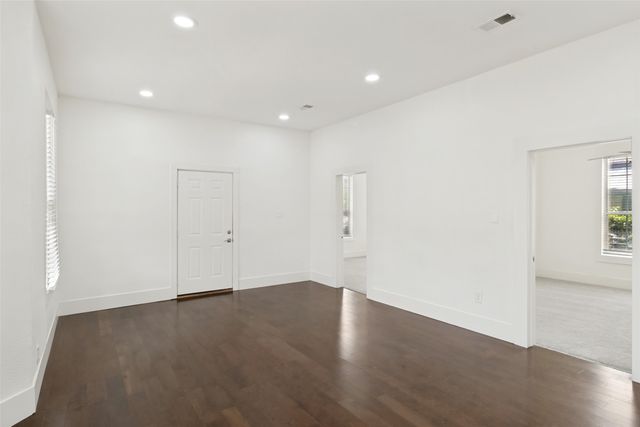 629 Melba Street, Dallas, TX 75208