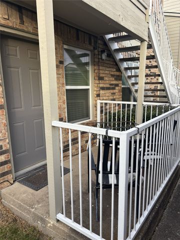 2200 E Trinity Mills Road 307, Carrollton, TX 75006