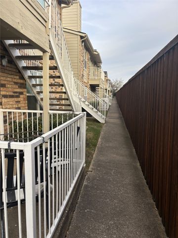 2200 E Trinity Mills Road 307, Carrollton, TX 75006