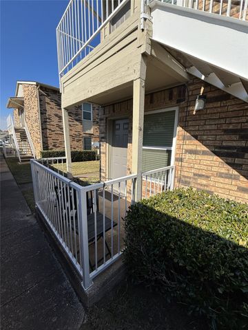 2200 E Trinity Mills Road 307, Carrollton, TX 75006