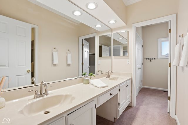 9208 Tamarack Drive, Indianapolis, IN 46260