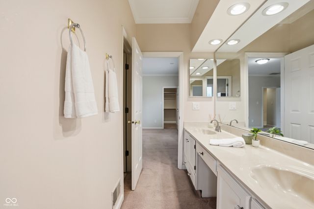 9208 Tamarack Drive, Indianapolis, IN 46260