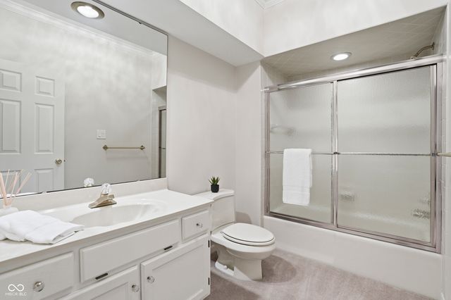 9208 Tamarack Drive, Indianapolis, IN 46260