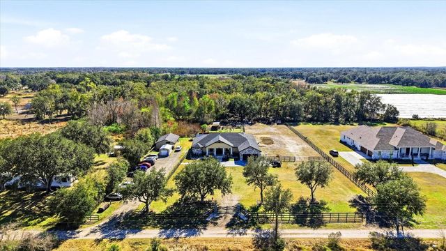 8447 HARVEY WALDEN DRIVE, Plant City, FL 33565
