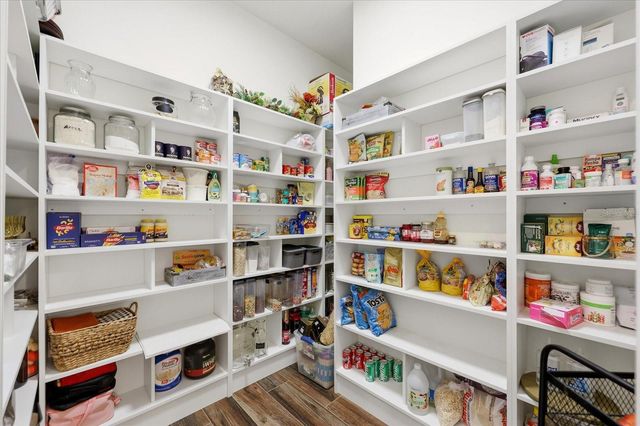 8447 HARVEY WALDEN DRIVE, Plant City, FL 33565