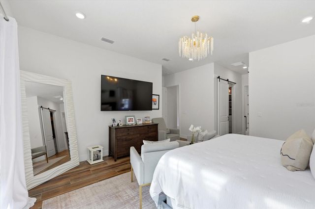 8447 HARVEY WALDEN DRIVE, Plant City, FL 33565