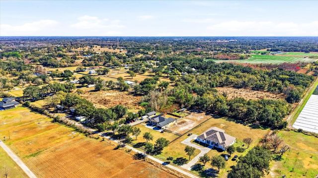 8447 HARVEY WALDEN DRIVE, Plant City, FL 33565