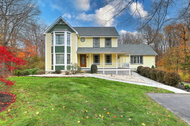 920 Green Circle, Orange, CT 06477