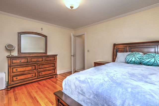 920 Green Circle, Orange, CT 06477