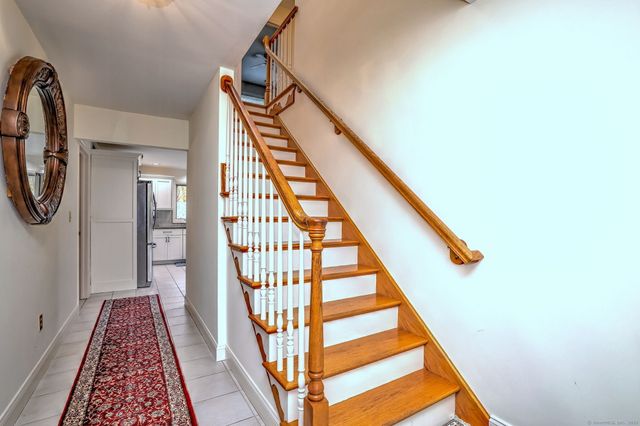 920 Green Circle, Orange, CT 06477