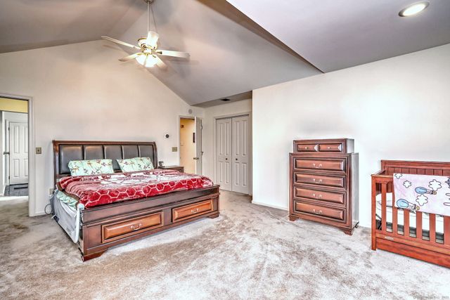 920 Green Circle, Orange, CT 06477