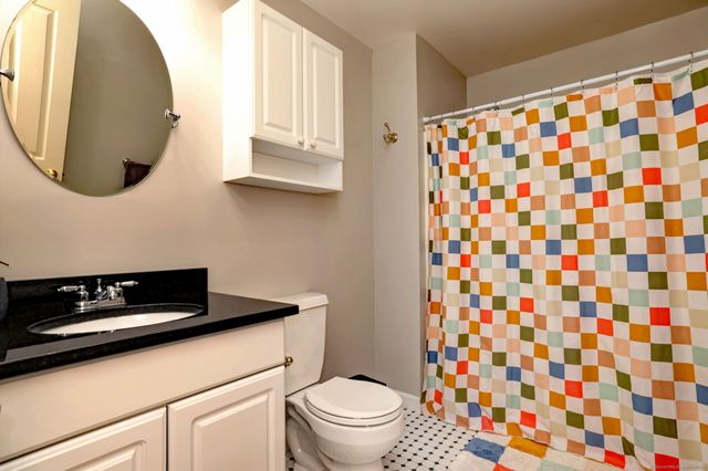 920 Green Circle, Orange, CT 06477