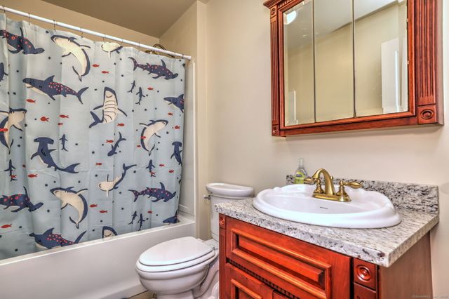 920 Green Circle, Orange, CT 06477