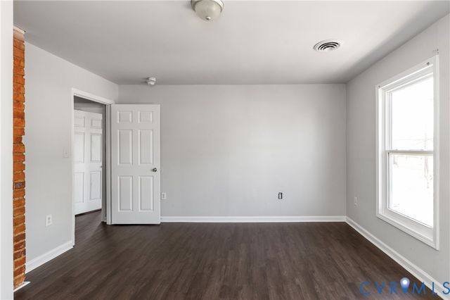850 Hinton St, Petersburg, VA 23803