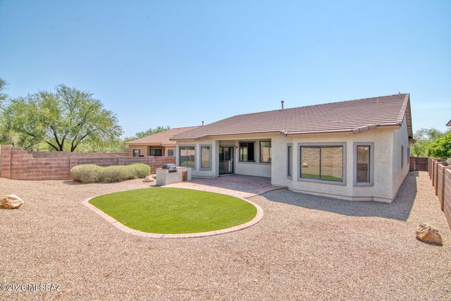 8433 N Crested Quail Drive, Tucson, AZ 85743