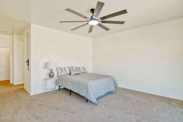 8433 N Crested Quail Drive, Tucson, AZ 85743