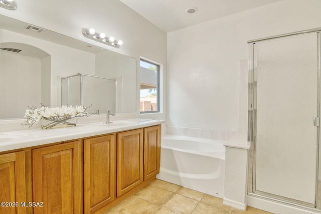 8433 N Crested Quail Drive, Tucson, AZ 85743