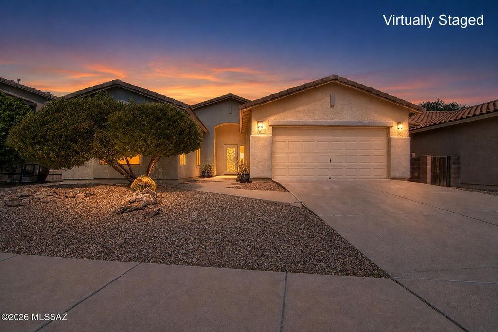 8433 N Crested Quail Drive, Tucson, AZ 85743