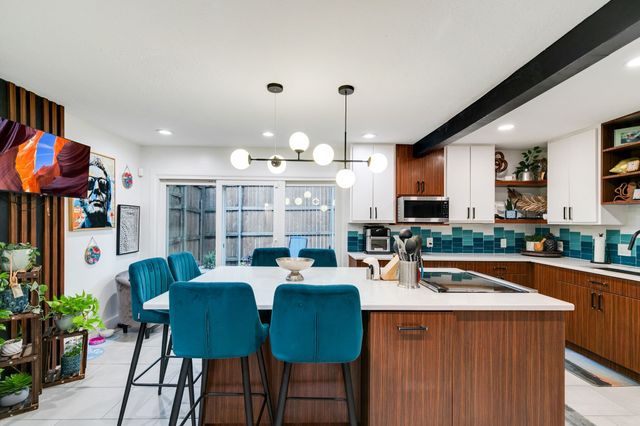 4347 Dickason Avenue 111, Dallas, TX 75219