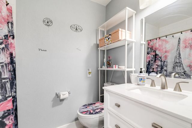 4347 Dickason Avenue 111, Dallas, TX 75219