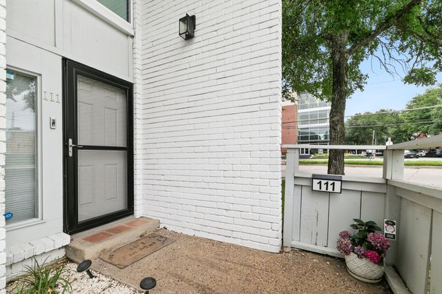 4347 Dickason Avenue 111, Dallas, TX 75219