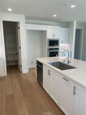 527 San Lorenzo Road, Ventura, CA 93004