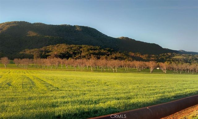 527 San Lorenzo Road, Ventura, CA 93004