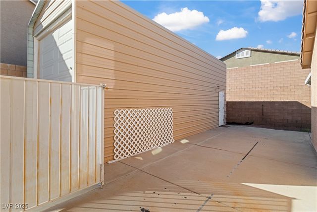 2078 Willow Bay Road, Laughlin, NV 89029