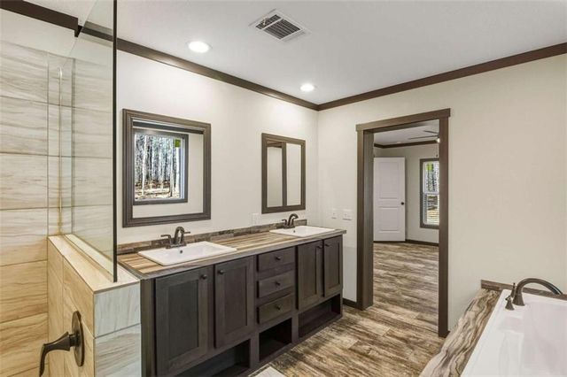 130 Lakeshore Drive, Eatonton, GA 31024