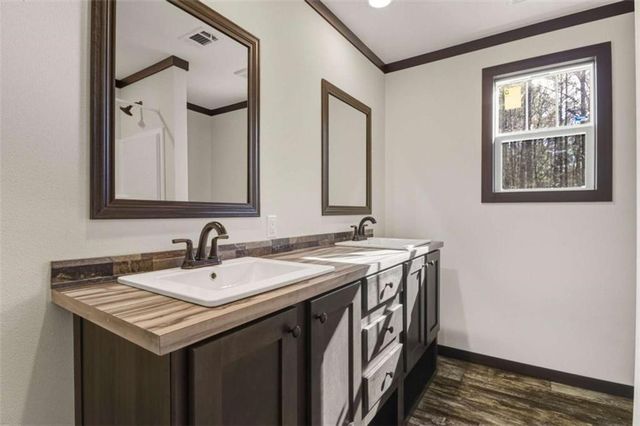 130 Lakeshore Drive, Eatonton, GA 31024