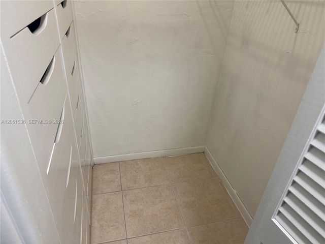 4730 NW 10th Ct 210, Plantation, FL 33313