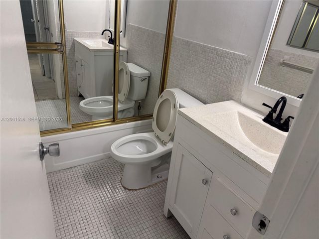 4730 NW 10th Ct 210, Plantation, FL 33313