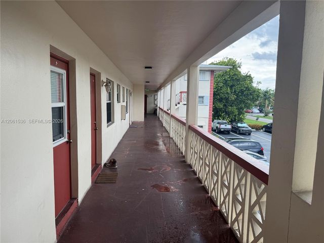 4730 NW 10th Ct 210, Plantation, FL 33313